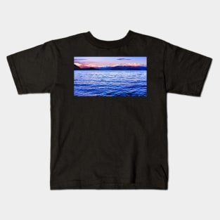 lake wanaka sunrise Kids T-Shirt